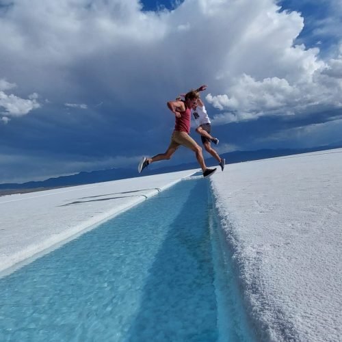 turistas en salinas grandes