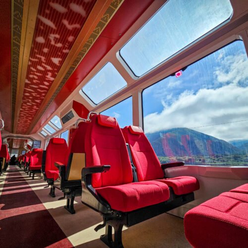 vagón panorámico del tren solar